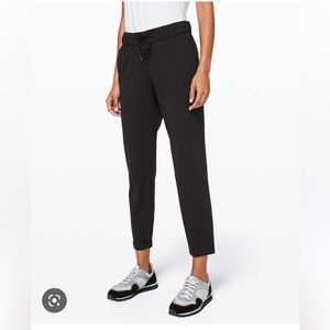 Lululemon - On the Fly Woven (6)